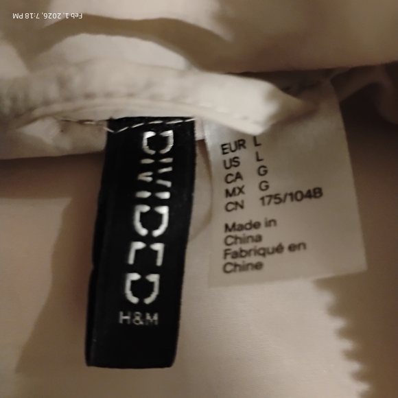 H&M Divided Women's Large Cream Puffer Vest - Picture 2 of 4